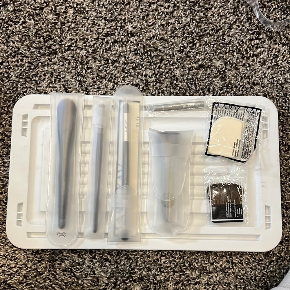 Mary Kay brush set bag included